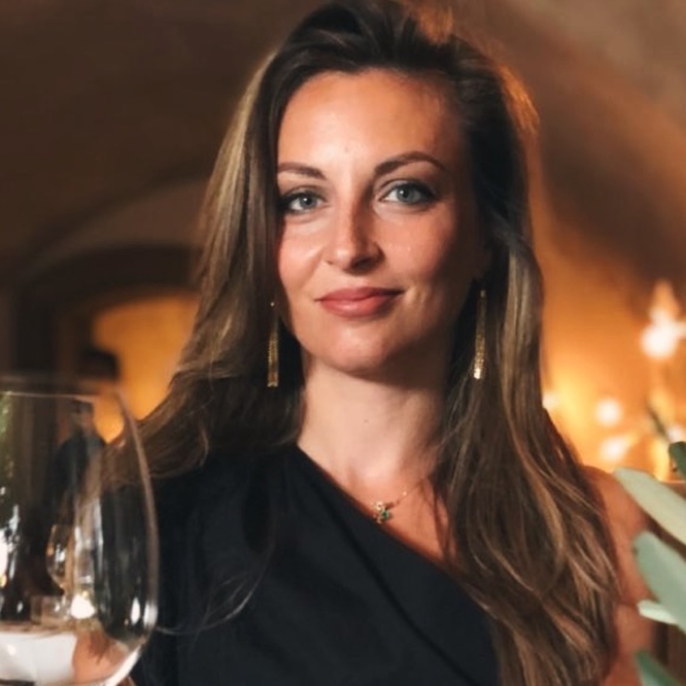 Meet your Posher, Eva